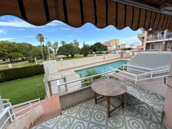 Casa o chalet independiente en Nueva Torrevieja, Torrevieja thumbnail 2