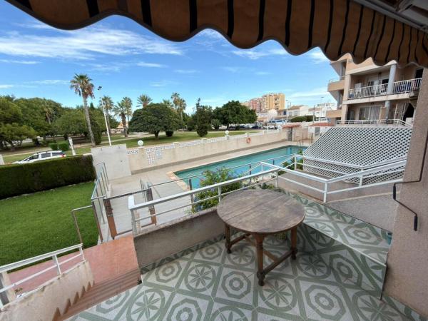 Casa o chalet independiente en Nueva Torrevieja, Torrevieja thumbnail 3