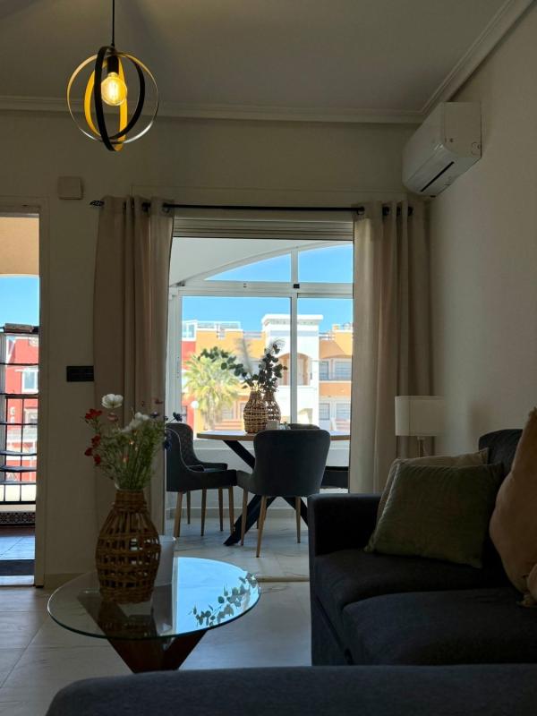 Venta de piso en Piso en Calle Laguna de Fuentilleja, Zona Lago - Los Almendros, Orihuela, Orihuela
photo 5