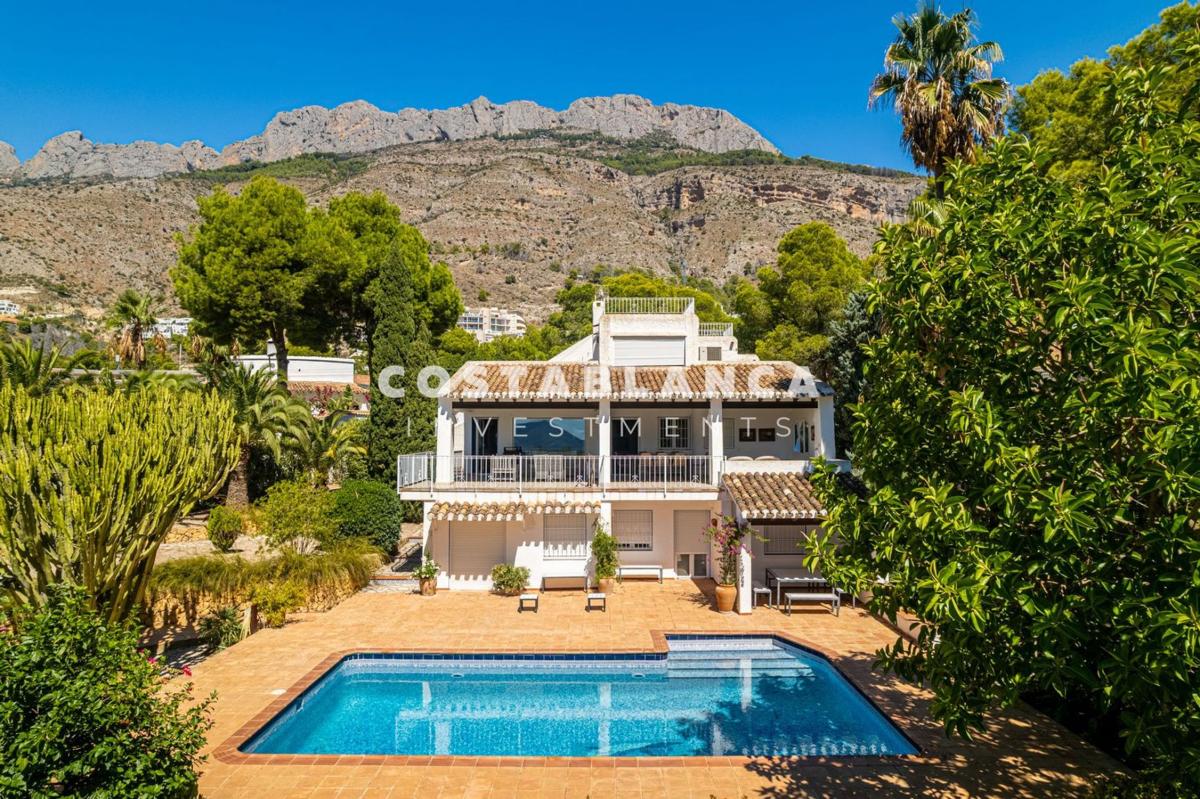 Venta de chalet independiente en Casa o chalet en Calle Principal de la Serra, Zona de Mascarat, Altea, Altea
photo 1