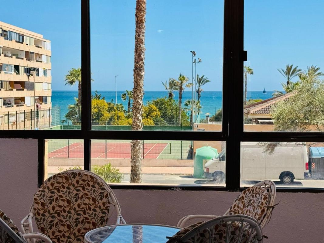 Venta de piso en Piso en Paseo de la Brisa, Cabo Cervera, Torrevieja, Torrevieja
photo 3