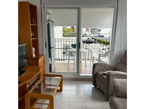 Venta de piso en Piso en Avenida Desiderio Rodríguez, La Veleta, Torrevieja, Torrevieja
photo 1