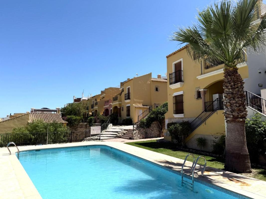 Продажа квартиры на Piso en Avenida Ramblas de Oleza, Las Ramblas, Orihuela, Ориуэла
photo 1
