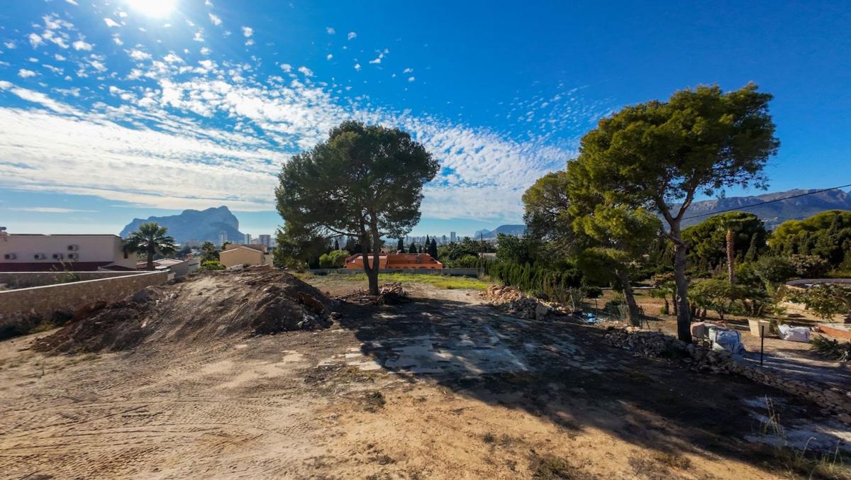 Terreno en venta en Calpe, Alicante photo 2