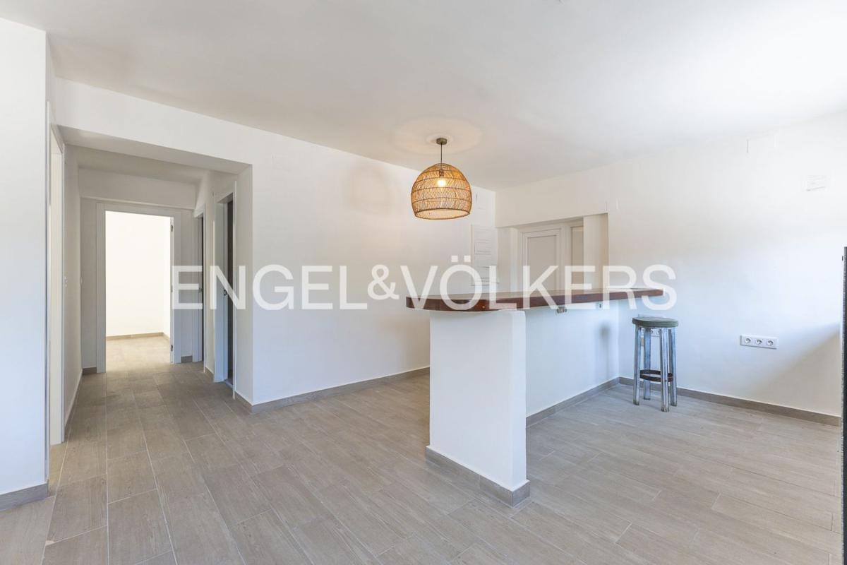 Properties for sale and rent in Spain photo 3
