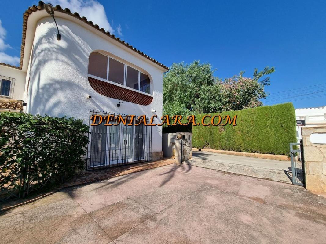 Venta de chalet independiente en Casa o chalet en Centro, Pedreguer, Pedreguer
photo 4