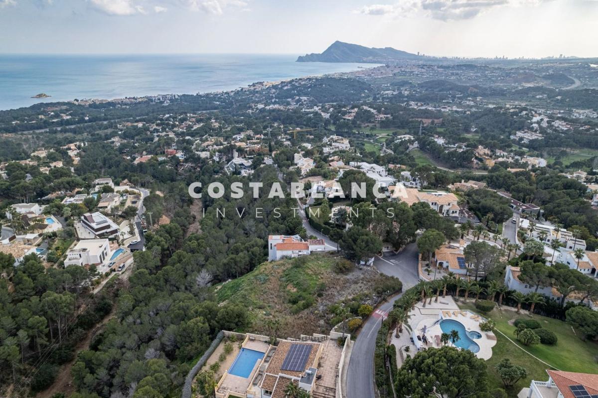 Terreno en venta en Altea, Alicante photo 1