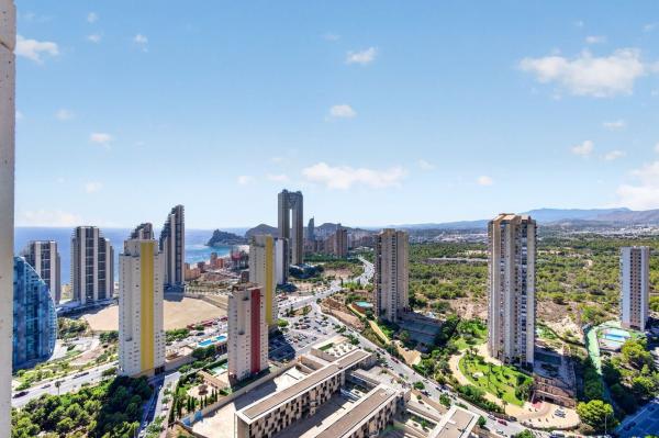 Duplex en venta en Dúplex en Calle Presidente Adolfo Suárez, Pueblo Poniente, Benidorm, Benidorm photo 1
