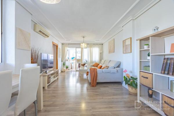 Apartment for sale in Piso en Calle de Dénia, 4, Playa de Poniente, Benidorm, Benidorm thumbnail 3