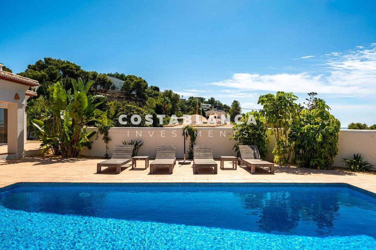 Sprzedaż niezależnego domku jednorodzinnego w Casa o chalet en Avenida del Baladrar, Cala Advocat - Baladrar, Benissa, Benissa photo 4
