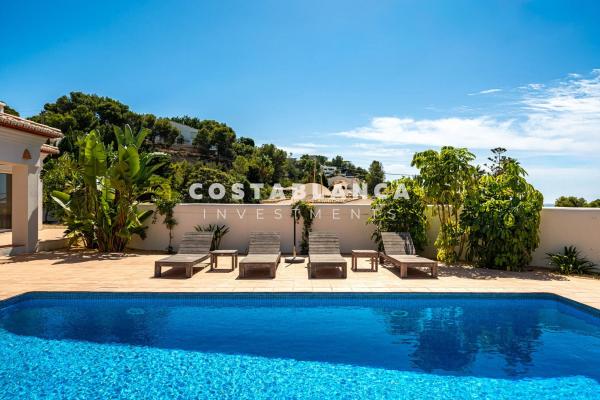 Chalet wolnostojący na sprzedaż w  Casa o chalet en Avenida del Baladrar, Cala Advocat - Baladrar, Benissa, Benissa photo 4