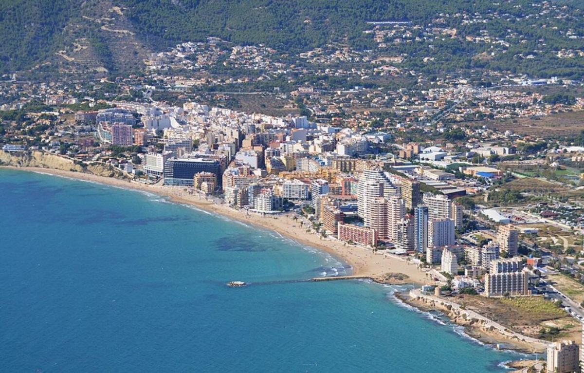 Terreno en venta en Calpe, Alicante photo 1
