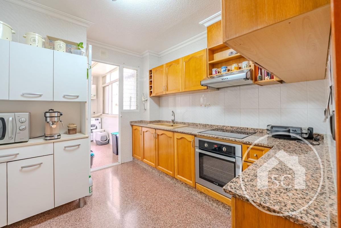 Продажа квартиры на Piso en Fraternidad, Elda, Эльда
 photo 4