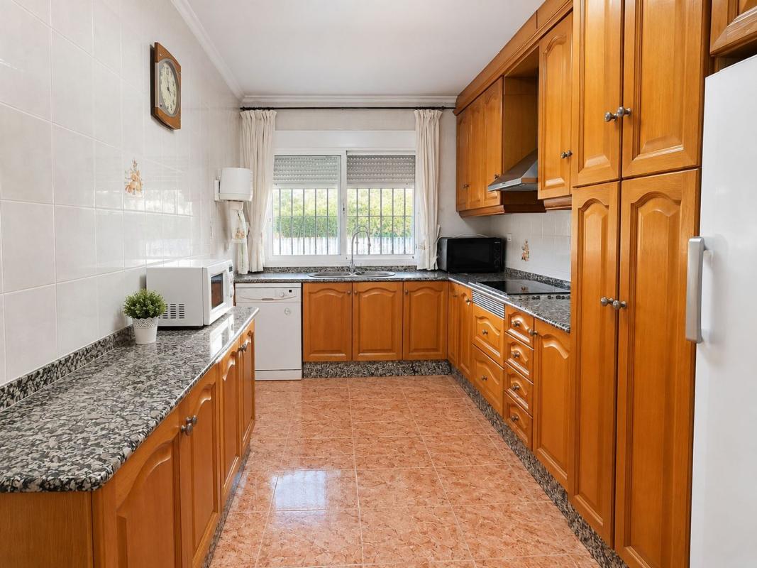 Недвижимость на продажу и в аренду в Испании photo 4