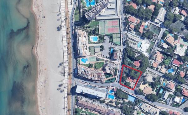 Terreno en Calle de Màlaga, 1, Playa Muchavista, El Campello photo 1