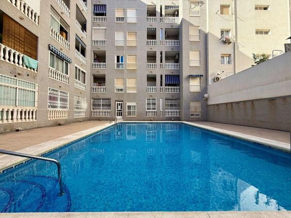 Sale of flat in Piso en Avenida Habaneras - Curva de Palangre, Torrevieja, Torrevieja
photo 1