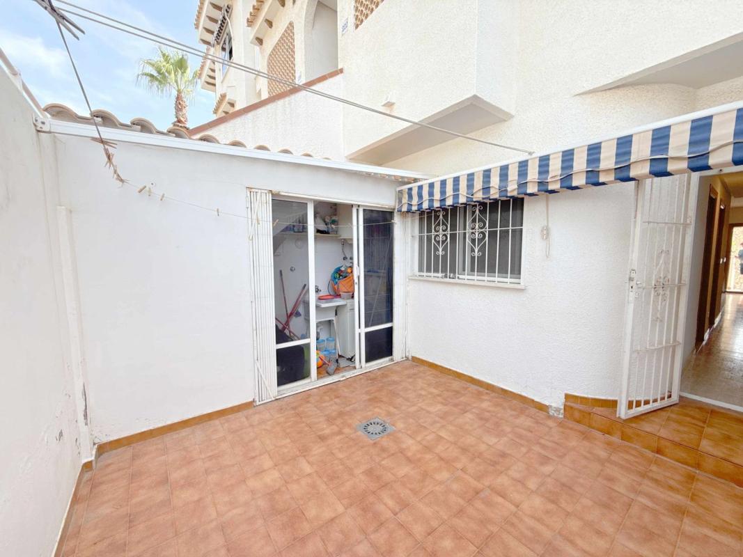 Venta de piso en Piso en Avenida de las Adelfas, Aguamarina, Orihuela, Orihuela
photo 5