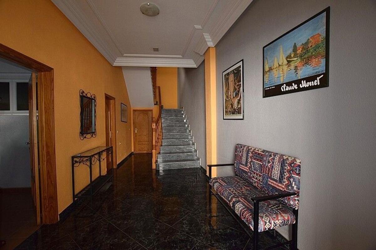 Продажа отдельного шале в Casa o chalet en Ciudad de las Comunicaciones, San Miguel de Salinas, Сан-Мигель-де-Салинас photo 2