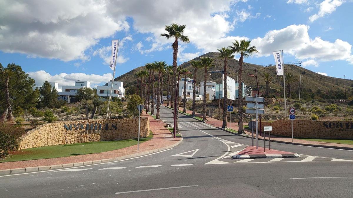 Terreno en venta en Finestrat, Alicante photo 1
