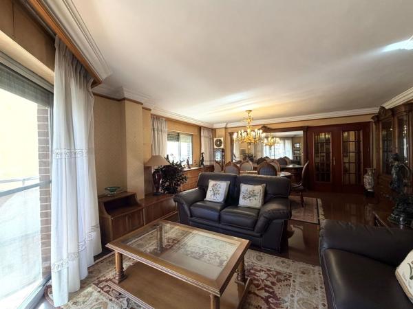 Apartment for sale in  Piso en Barri Eixample, Alcoy / Alcoi, Alcoy photo 2