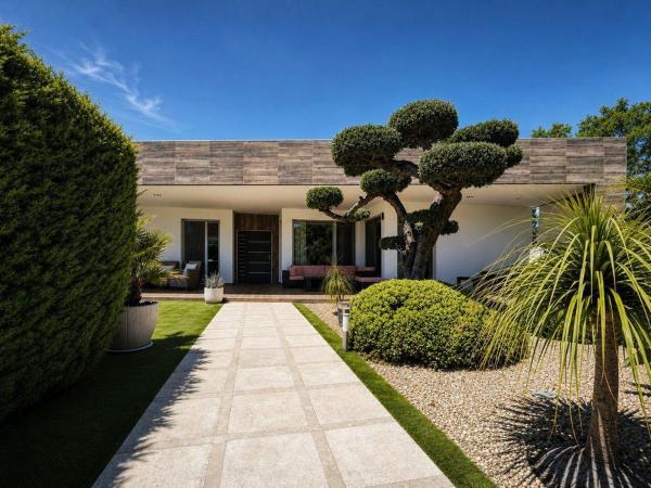 Chalet wolnostojący na sprzedaż w Casa o chalet en Zona norte, Santa Pola, Santa Pola thumbnail 3