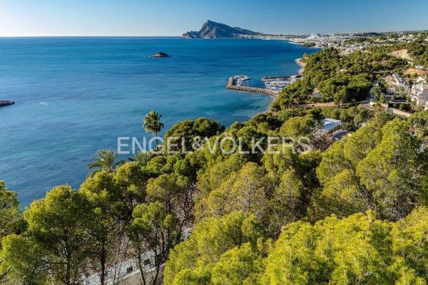 Terreno en Zona de Mascarat, Altea photo 1