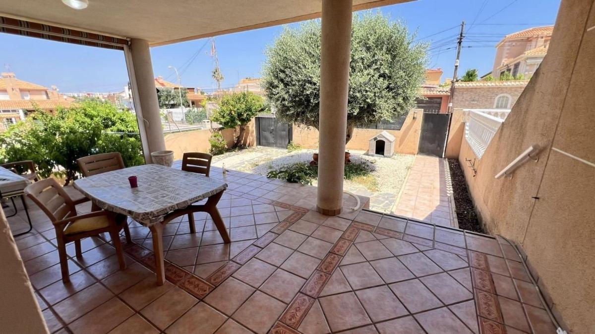 Venta de chalet independiente en Casa o chalet en Aguas Nuevas, Torrevieja, Torrevieja
 photo 5