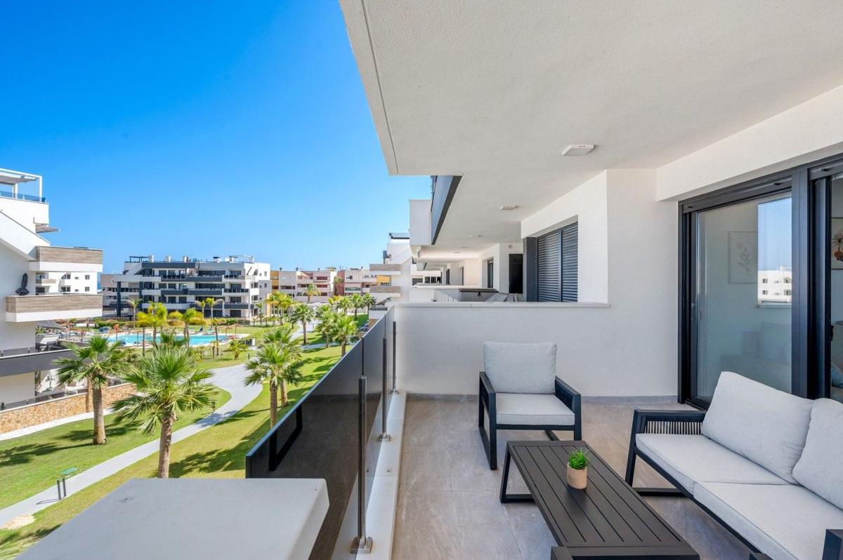 Продажа квартиры на Piso en Calle Santa Rita, Horizonte - La Campana, Orihuela, Ориуэла
photo 2