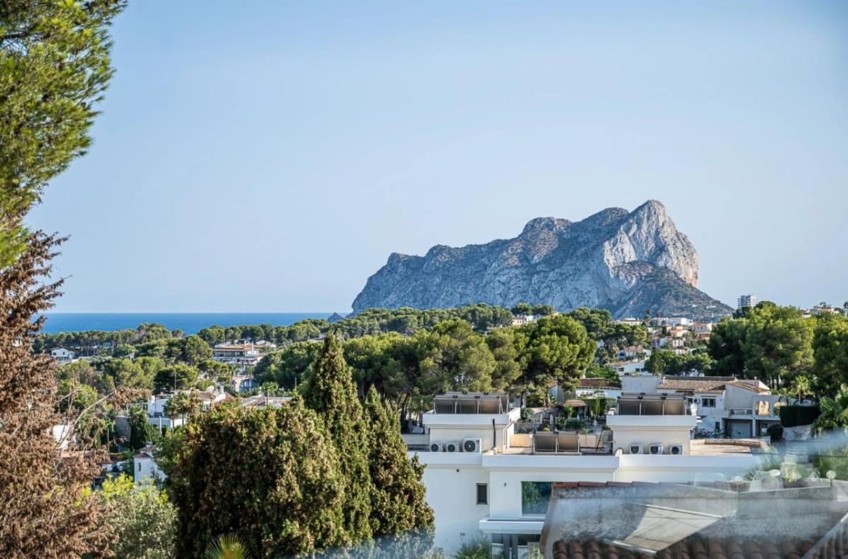 Properties for sale and rent in Spain photo 1