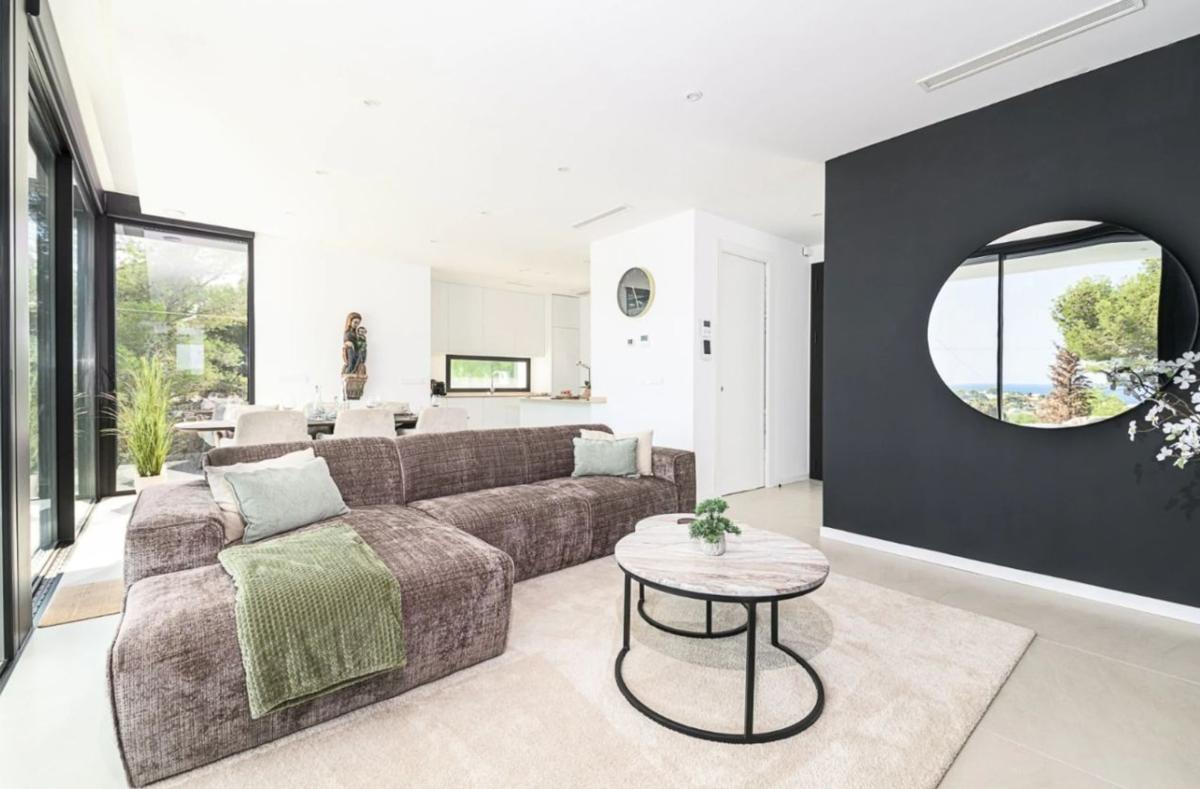 Properties for sale and rent in Spain photo 5