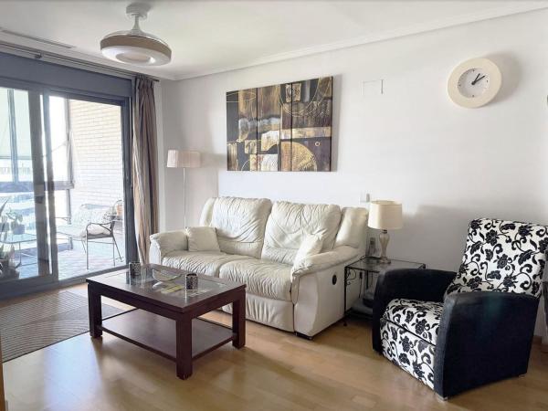 Venta de piso en Piso en Maestro José Garberí Serrano, 14, PAU 5, Alicante / Alacant, Alicante / Alacant
thumbnail 3