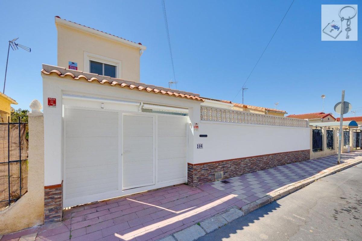 Продажа отдельного шале в Casa o chalet en San Fulgencio, Сан-Фульхенсио photo 2