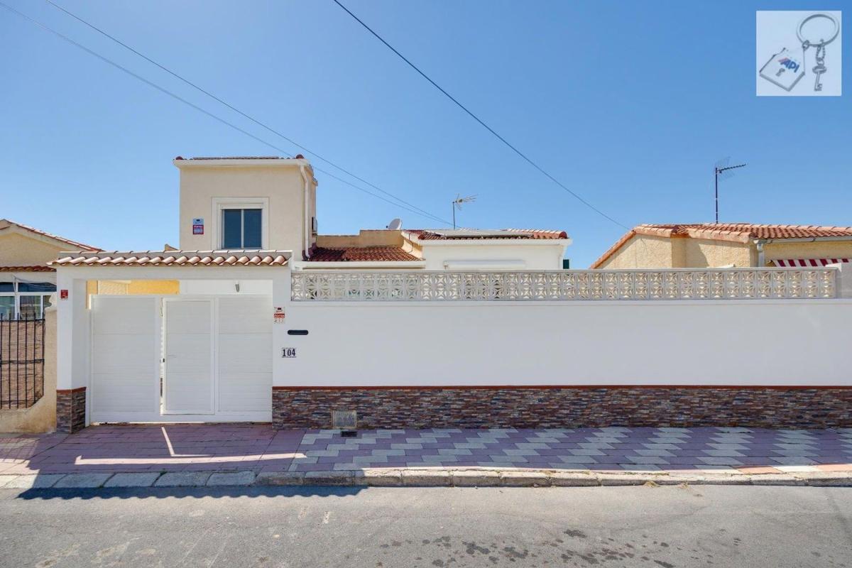 Продажа отдельного шале в Casa o chalet en San Fulgencio, Сан-Фульхенсио photo 3