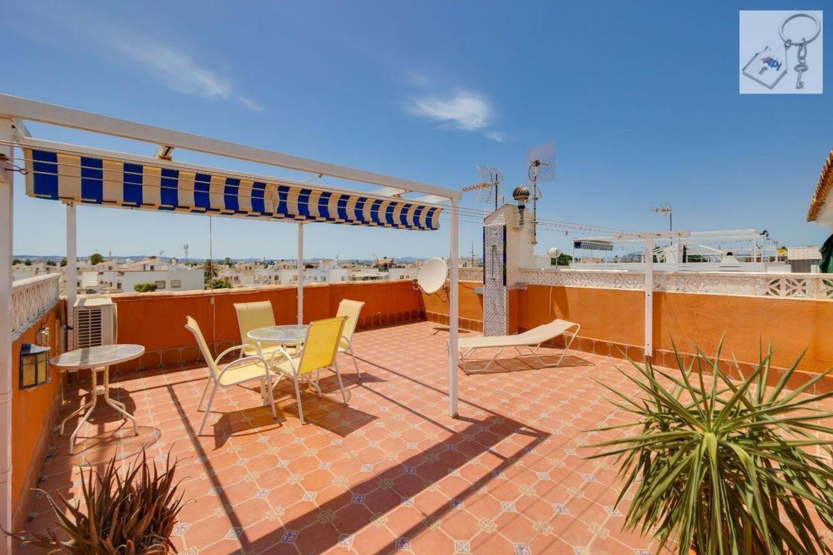 Sprzedaż niezależnego domku jednorodzinnego w Casa o chalet en La Siesta - El Salado - Torreta, Torrevieja, Torrevieja photo 1