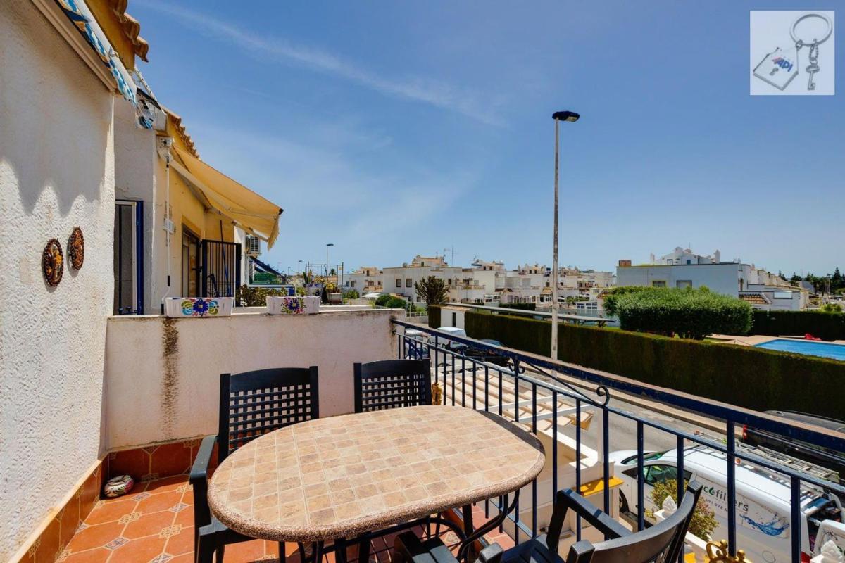 Sprzedaż niezależnego domku jednorodzinnego w Casa o chalet en La Siesta - El Salado - Torreta, Torrevieja, Torrevieja photo 4