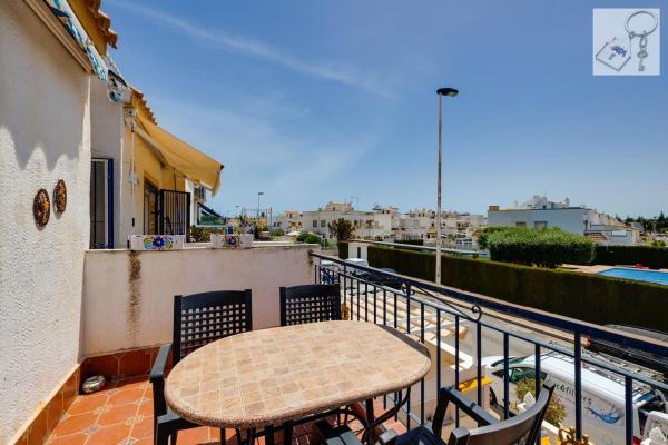 Chalet independiente en venta en Casa o chalet en La Siesta - El Salado - Torreta, Torrevieja, Torrevieja
 photo 4