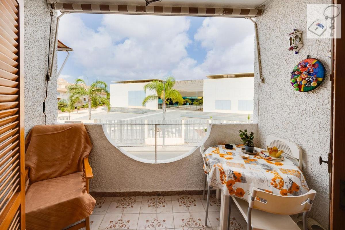 Sale of independent chalet in The Acequión - The Shipwrecked, Torrevieja
 photo 2