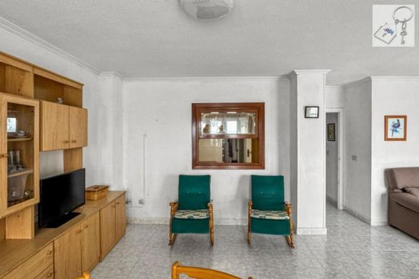 Sale of flat in Piso en Playa de los Locos, Torrevieja, Torrevieja
 photo 3
