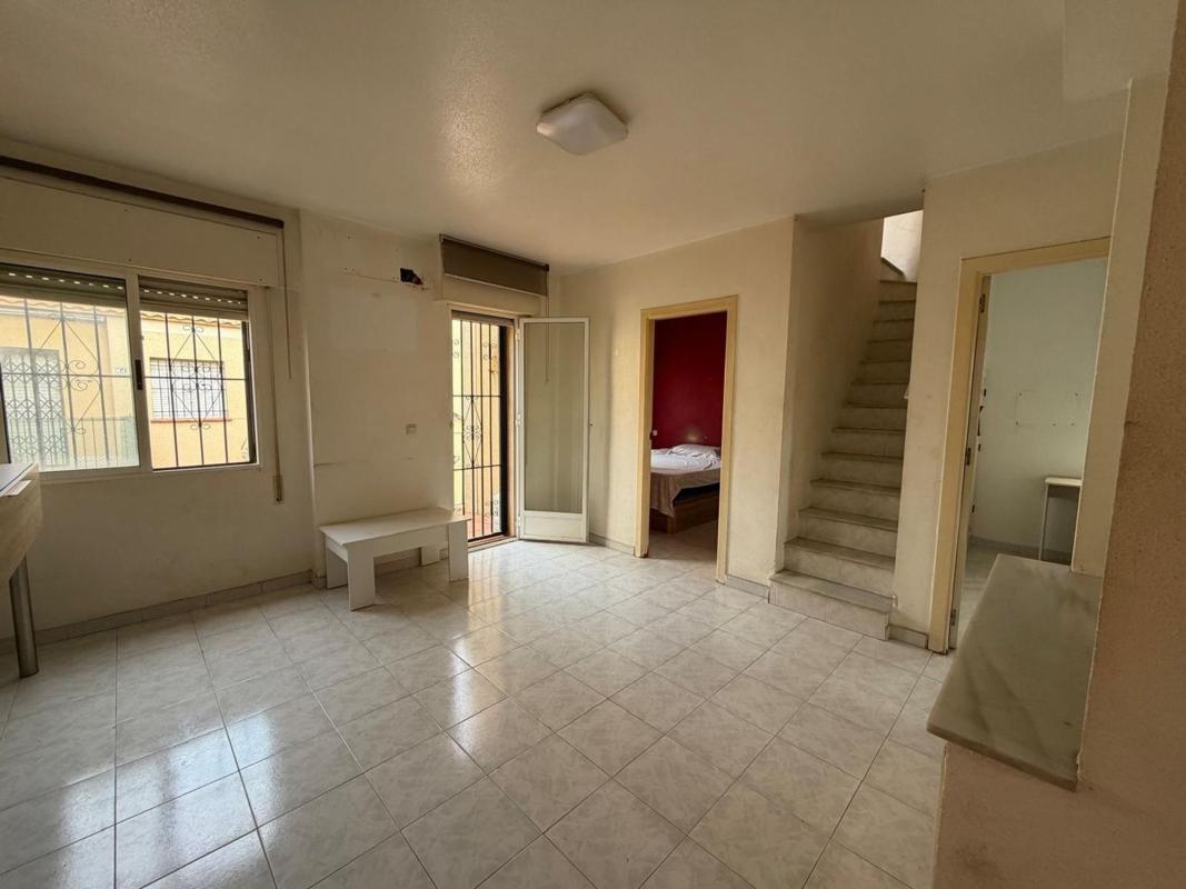 Properties for sale and rent in Spain photo 2