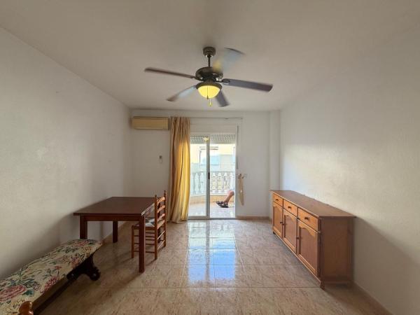 Apartment for sale in  Piso en Calle Finlandia, Playa de los Locos, Torrevieja, Torrevieja photo 1