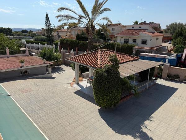 Casa o chalet independiente en Los Girasoles, San Vicente del Raspeig thumbnail 2
