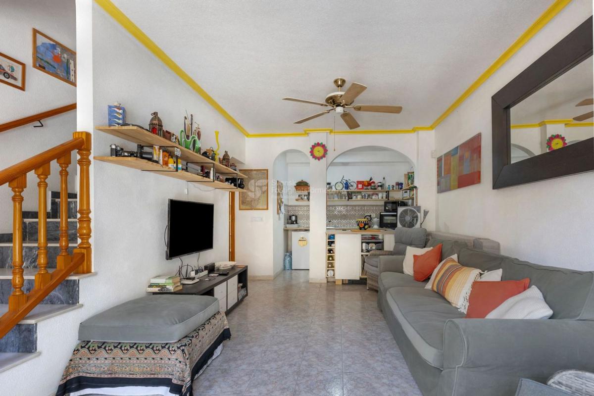 Продажа квартиры на Piso en Calle Pintor Ribera, 3, Playa Flamenca, Orihuela, Ориуэла
photo 3