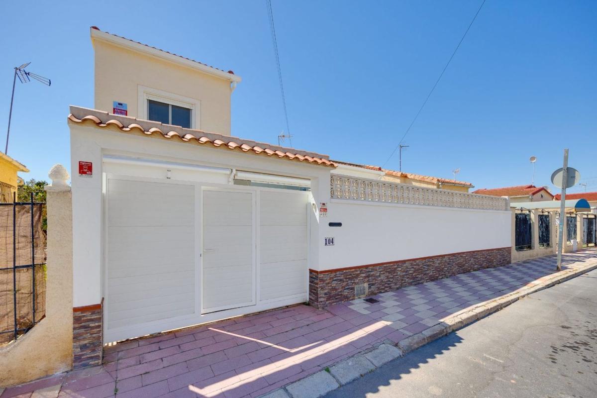 Продажа отдельного шале в  Casa o chalet en Avenida de Europa, San Fulgencio, Сан-Фульхенсио photo 5