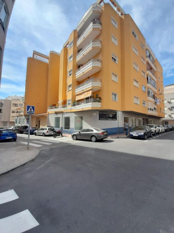 Venta de piso en Piso en Avenida Habaneras - Curva de Palangre, Torrevieja, Torrevieja
photo 1