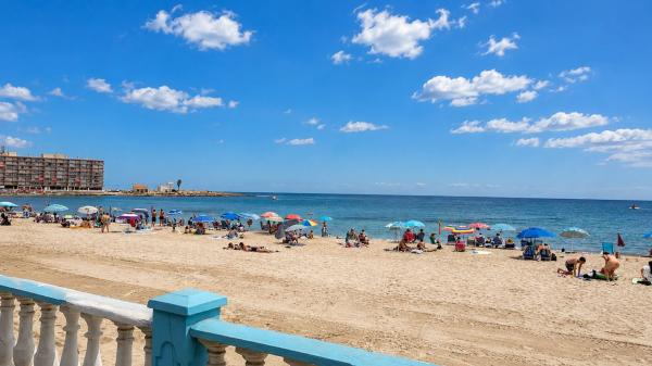 Продажа квартиры на Piso en Playa de los Locos, Torrevieja, Торревьеха
photo 1