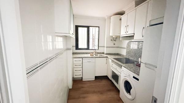Продажа квартиры на Piso en Playa de los Locos, Torrevieja, Торревьеха
thumbnail 2