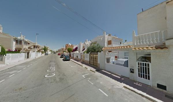 Chalet wolnostojący na sprzedaż w  Casa o chalet en Zona los Frutales, Torrevieja, Torrevieja photo 4