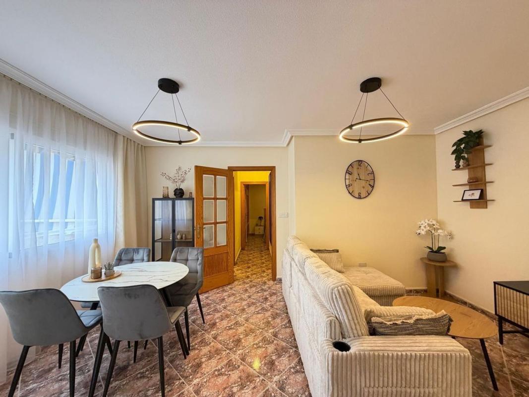 Продажа квартиры на Piso en Playa del Cura, Torrevieja, Торревьеха
photo 1