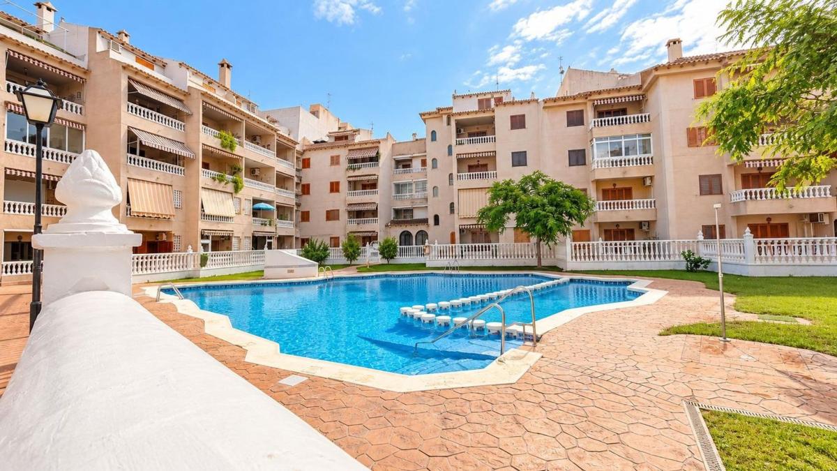 Продажа квартиры на Piso en Calle Helsinki, 2, Playa de los Locos, Torrevieja, Торревьеха
photo 1