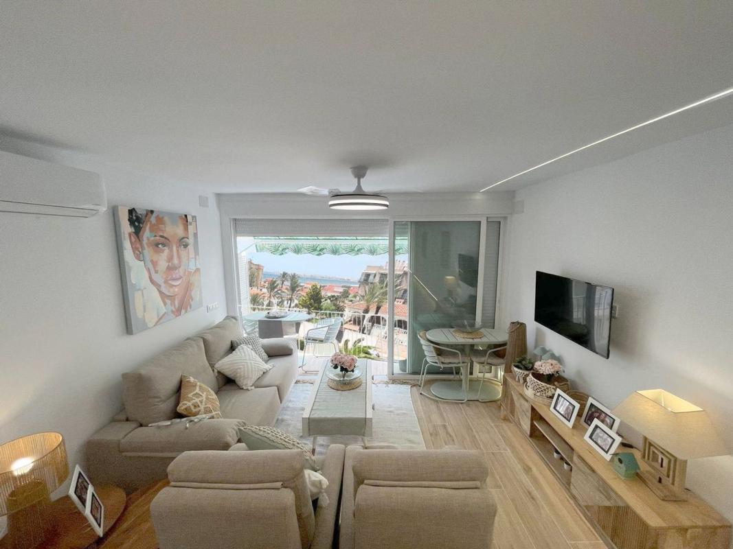 Venta de piso en Piso en Avenida de las Olas, 27 Edificio Nautilus, Punta Prima, Torrevieja, Torrevieja
photo 5